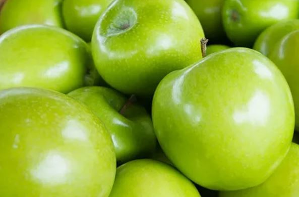 سیب گلاب سبز با طعم شیرین و عطر دلپذیر
