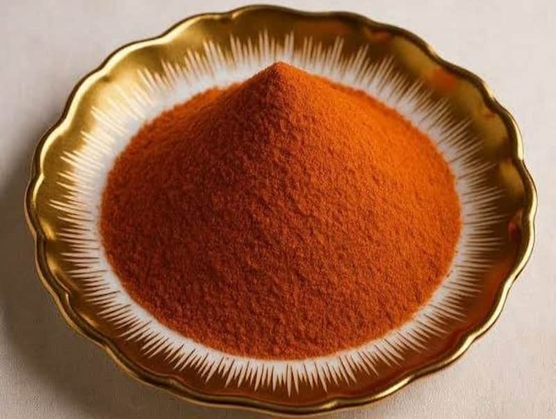 تصویر 2 از پودر زعفران ارمیا با قدرت رنگ دهی بالا و عطر دلپذیر
