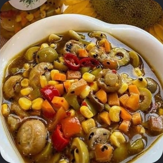تصویر 1 از قیمت فروش عمده + ترشی پیتزایی پت ۲/۵کیلویی