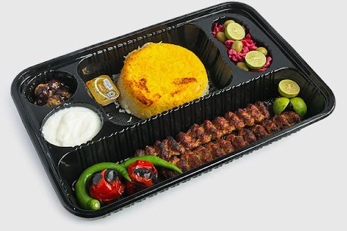 ظروف یکبار مصرف کیترینگ با طراحی کاربردی برای سفارش های بیرون بر