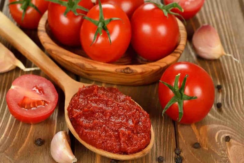 تصویر 1 از رب گوجه فرنگی اروم آدا با رنگ طبیعی و غلظت مناسب