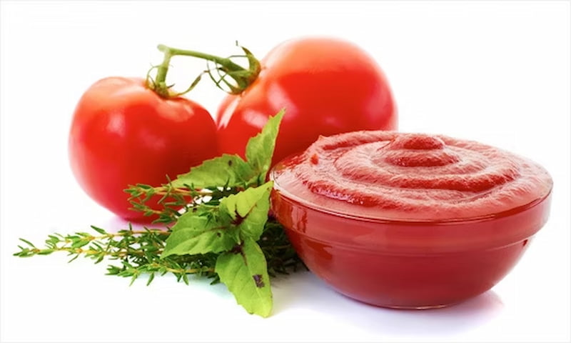 تصویر 2 از رب گوجه فرنگی اروم آدا با رنگ طبیعی و غلظت مناسب