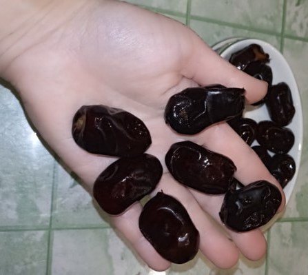 تصویر 2 از خرمای مضافتی شاهزاده با طعمی اصیل و کیفیتی سلطنتی