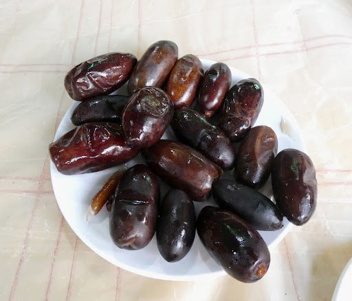 تصویر 3 از خرما مضافتی ناز با طعمی شیرین و کیفیتی ممتاز