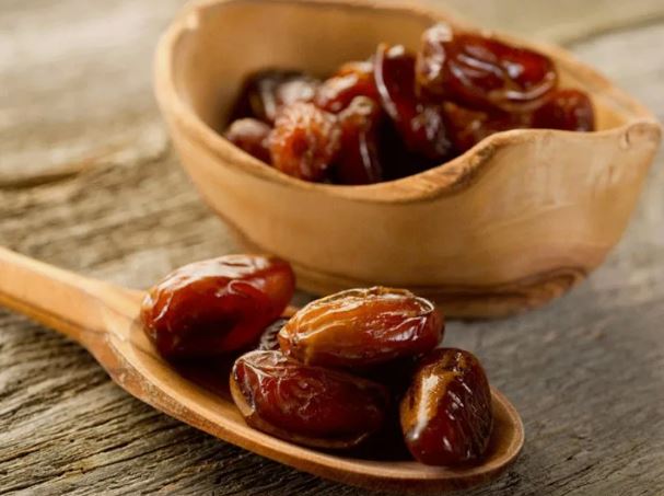 خرما مضافتی خشک با کیفیت ممتاز و شیرینی اصیل