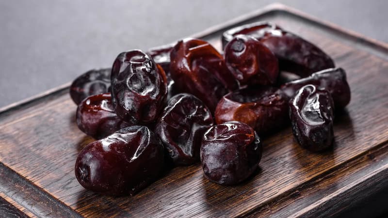 تصویر 3 از خرما مضافتی کیمیا با بافتی لطیف و شیرینی طبیعی