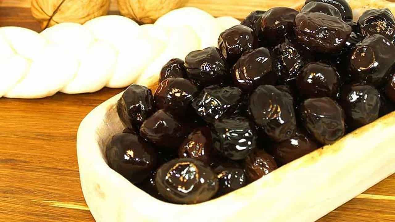تصویر 4 از خرما مضافتی طلایی تهیه شده از خرمای سالم و مرغوب نخلستان