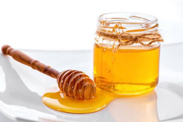 عسل سبلان مشگین شهر با عطر گیاهان بومی