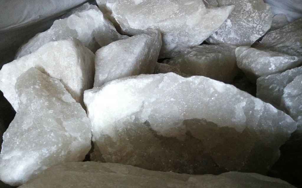 تصویر 4 از سنگ نمک دامی تبریز با ترکیبات معدنی ارزشمند