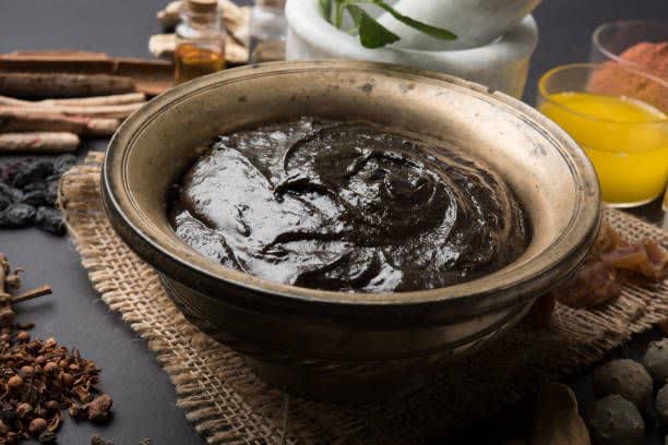 تصویر 1 از حنا هندی مشکی با ترکیبات طبیعی و موثر