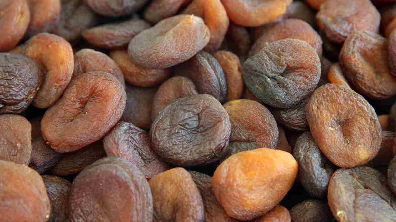 قیسی زردآلو خشک با فرآوری اصولی و بهداشتی