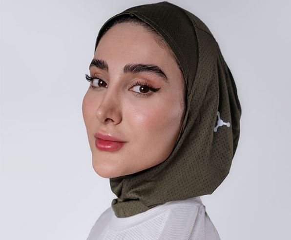 تصویر 2 از مقنعه ورزشی اتم با پارچه سبک و طراحی اصولی فعالیت‌های ورزشی