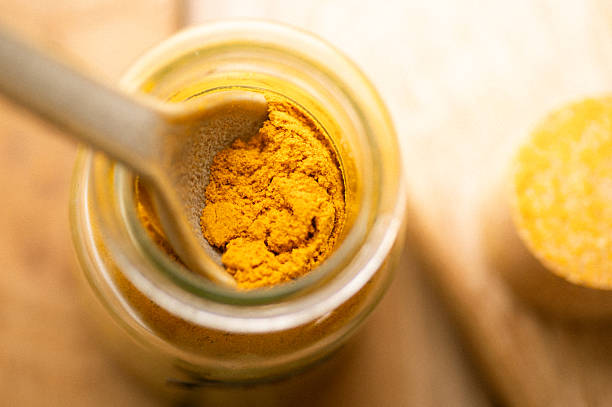 تصویر 3 از زردچوبه تازه ارگانیک با رنگ طبیعی و عطر خالص ادویه