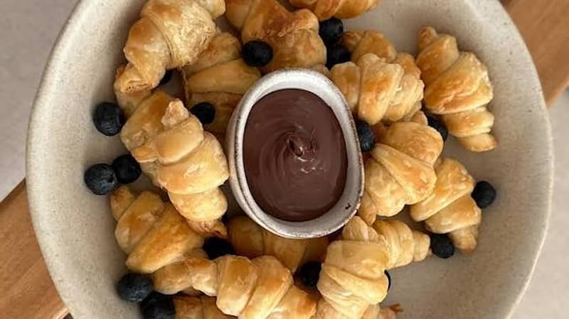 خرید کروسان شکلاتی