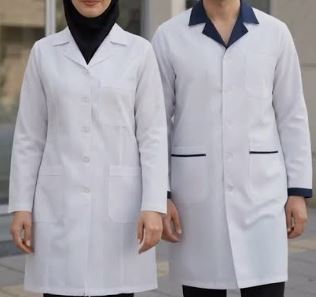 روپوش پزشکی پرهام با پارچه مناسب و کیفیت دوخت قابل اعتماد