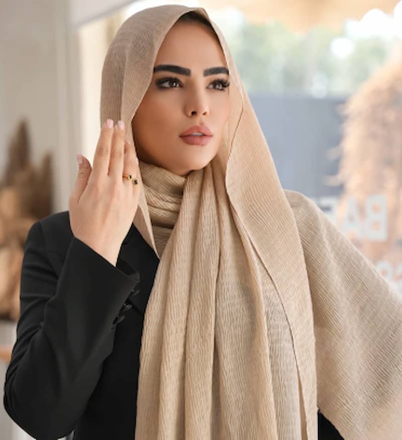 شال نخی کرم با خنکای بی‌نظیر و پارچه مرغوب