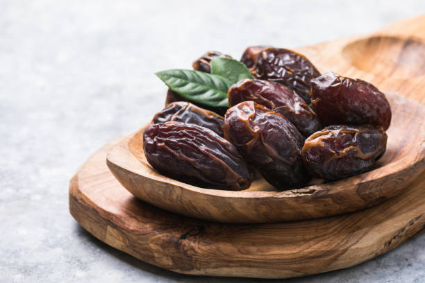 خرید و قیمت خرما پیارم مروارید سیاه + خرید عمده