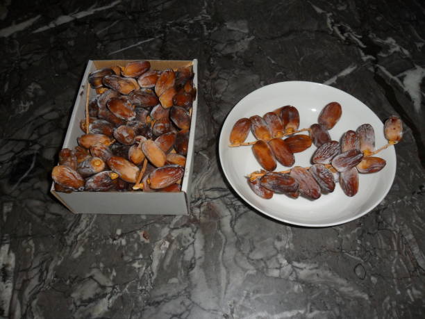 خرید و قیمت خرما پیارم زاهدی + فروش عمده