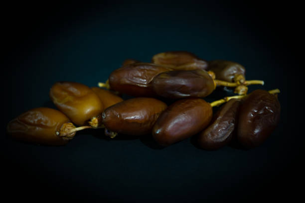 فروش خرما پیارم کله چین + قیمت خرید به صرفه
