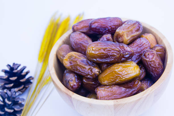 قیمت خرما پیارم ریز + خرید باور نکردنی