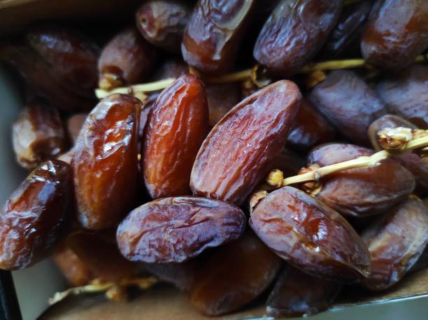 قیمت خرید خرما پیارم لوکس + فروش ویژه