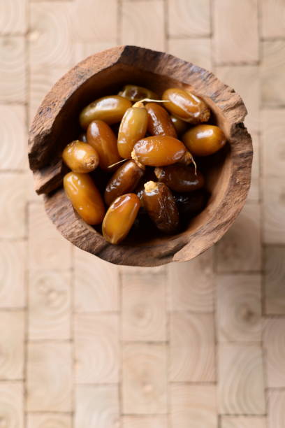 خرید و قیمت خرما پیارم تازه + فروش عمده