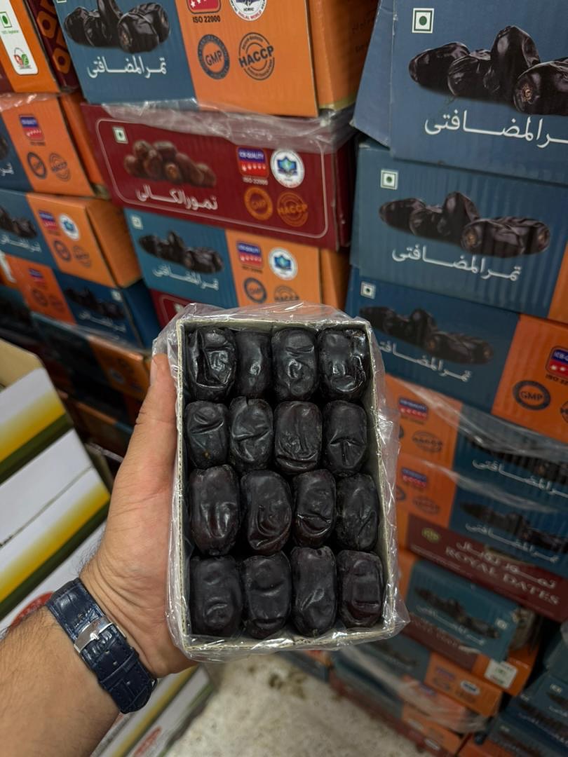 تصویر 4 از خرید خرما با تأمین مستمر از باغدار با قیمت عمده