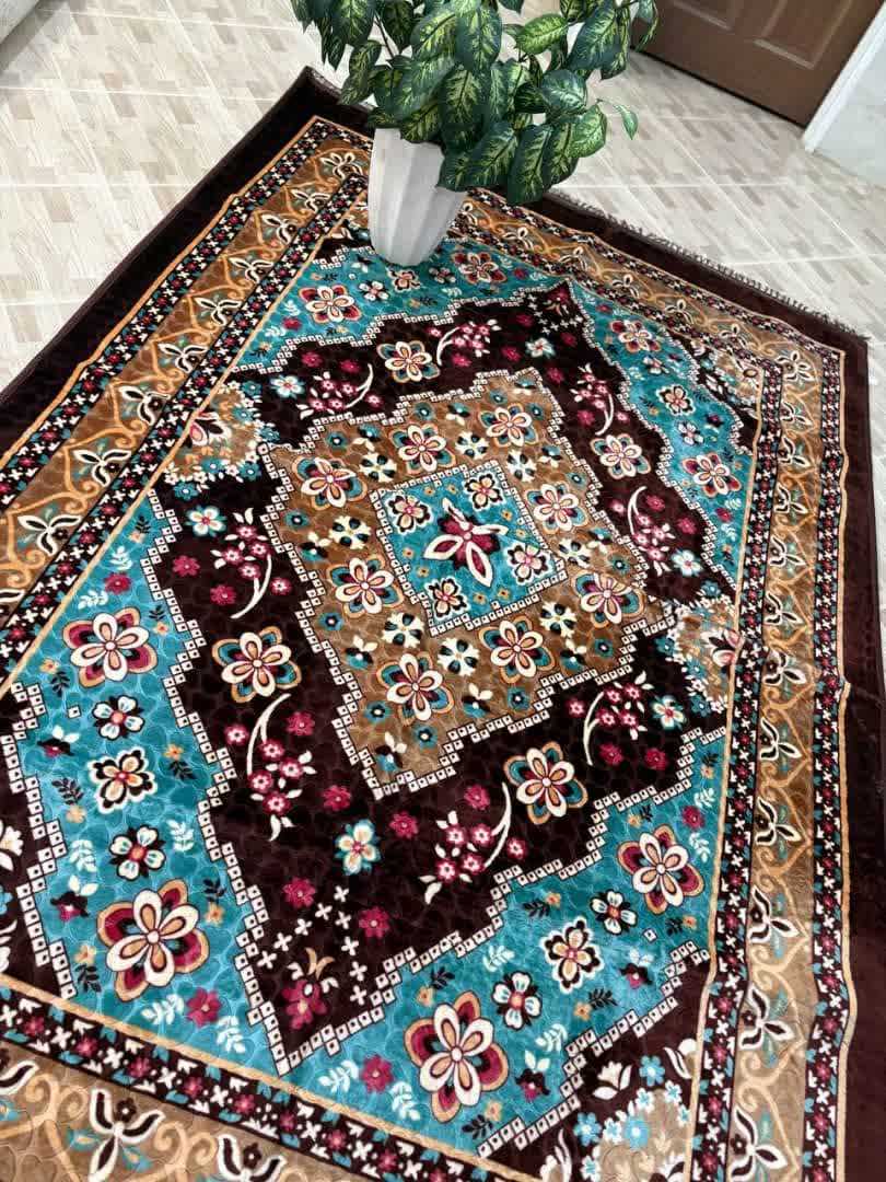 تصویر 2 از پتو فرش ۶ متری نرم و بادوام + خرید عمده ویژه تاجران