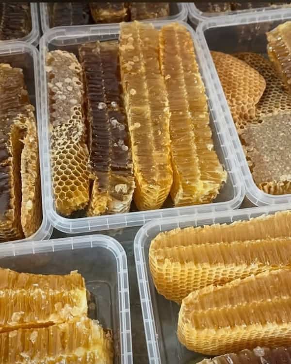عسل با موم