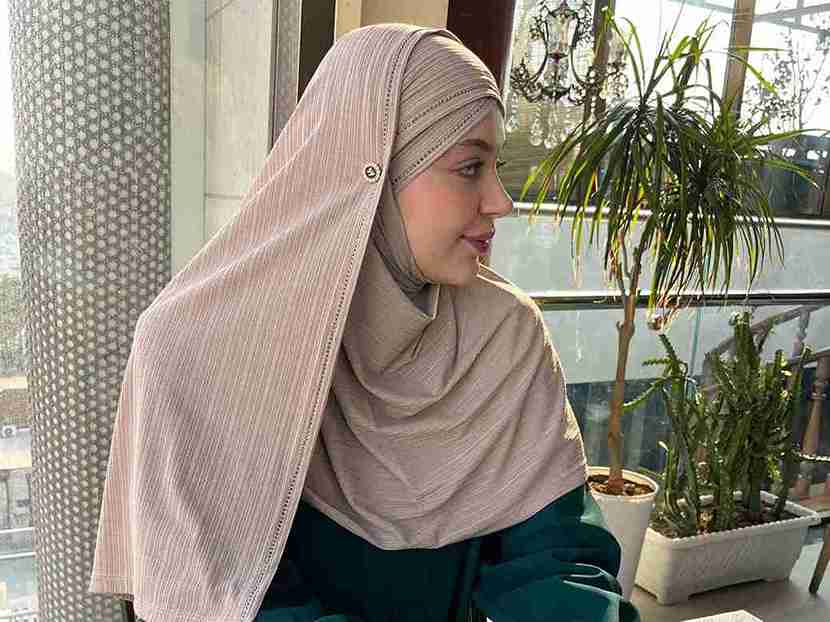 خرید عمده شال کشی نگینی + انتخابی شیک و پرفروش برای فروشگاه ها