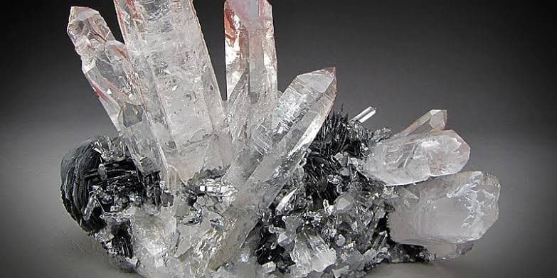 سنگ سیلیس کوارتزیت طبیعی مناسب سنگ کاری و طراحی دکوراتیو