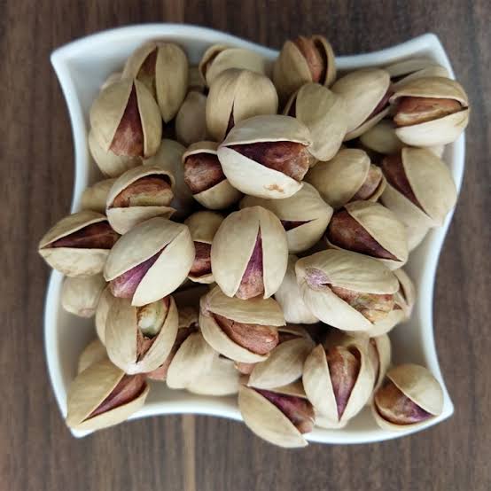 پسته فندقی ایرانی + طعم اصیل ایرانی