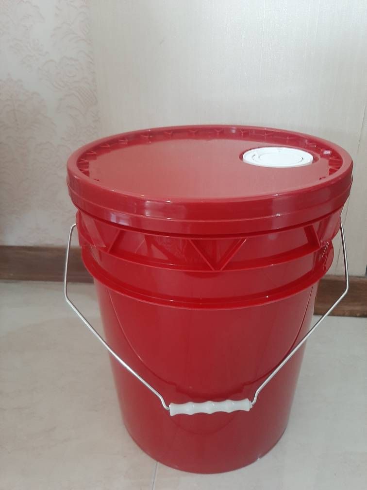 خرید سطل پلاستیکی ۲۲ لیتری کلاژر دار از تولید کننده