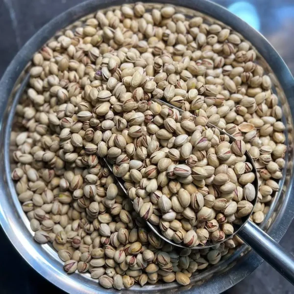 پسته فندقی + انتخابی برای فروش آجیل ترکیبی