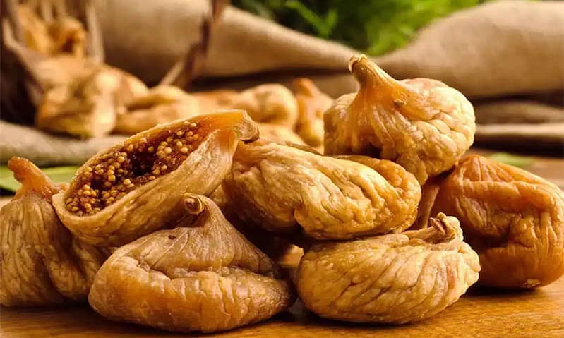 انجیر خشک درجه یک با سایزبندی مناسب و کیفیت بالا