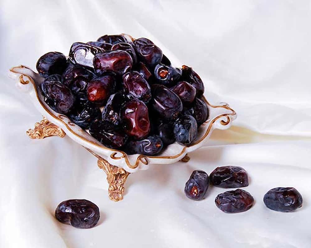 خرما مضافتی روحی انتخابی مناسب برای بازار خشکبار