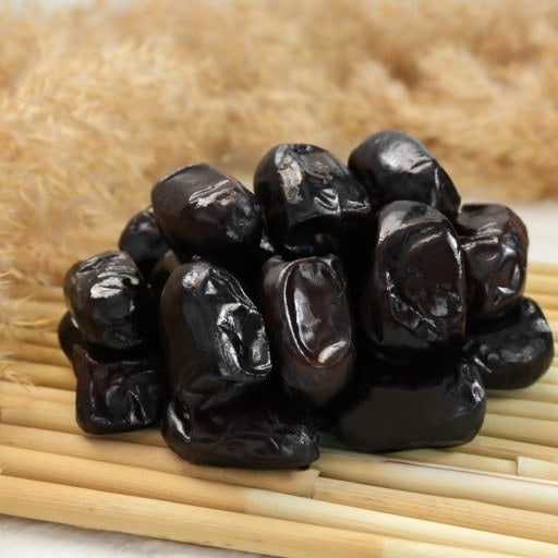 خرما مضافتی درجه یک انتخابی خاص برای پذیرایی و مجالس