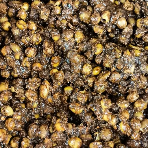 تصویر 2 از زیتون پرورده معمولی ۳ کیلویی + چاشنی اصیل شمالی با طعم ملس و خوش عطر