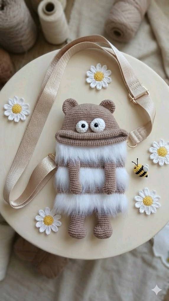 کیف گوشی قورباغه ای لباس مخملی