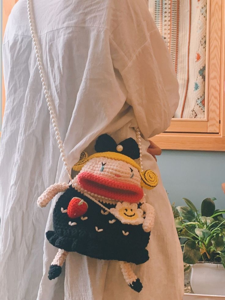 کیف گوشی قورباغه ای طرح دختر تپل