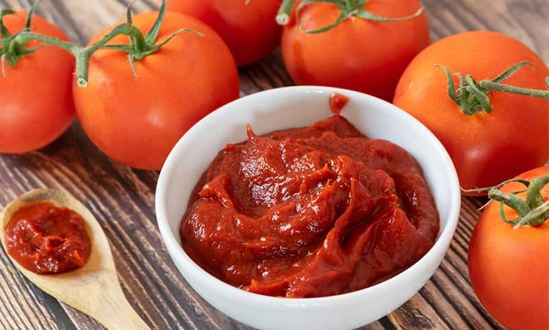 رب گوجه فرنگی درجه یک با رنگ طبیعی و غلظت مناسب