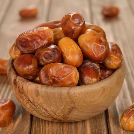 خرما زاهدی عمده با کیفیت مطلوب و طعم شیرین طبیعی