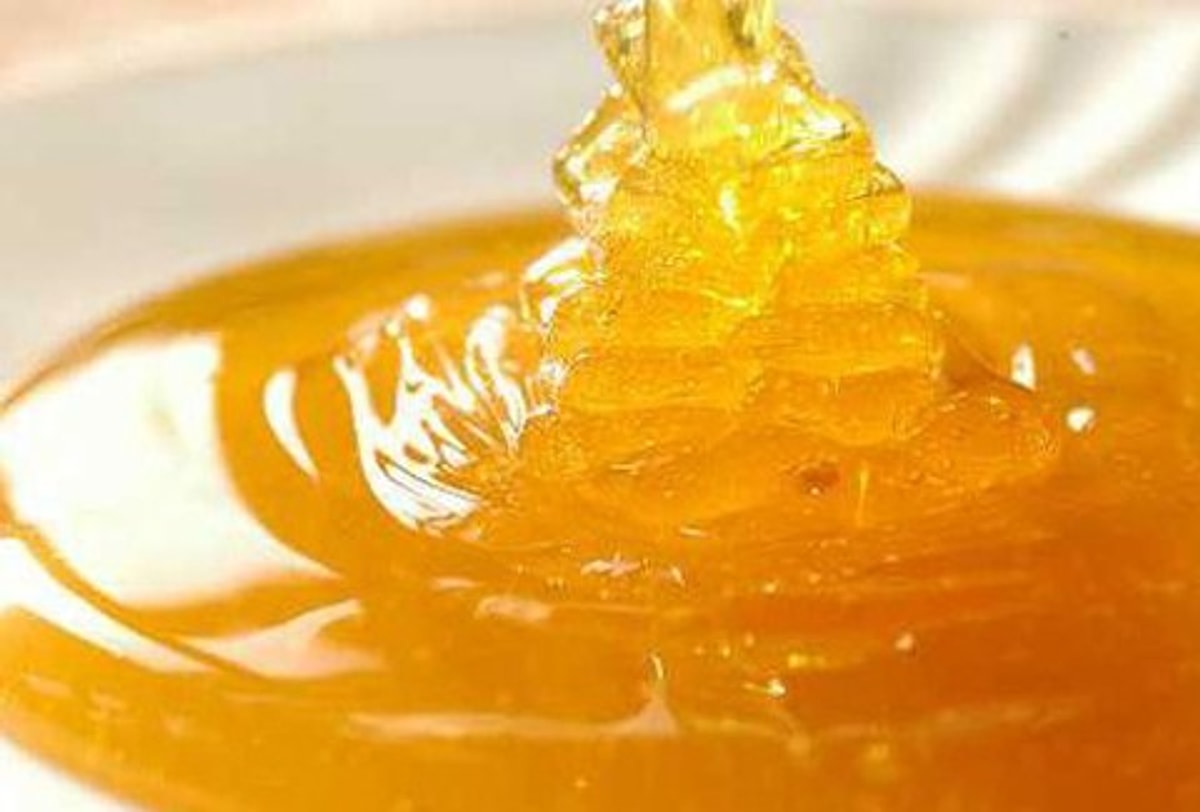 فروش عسل موم دار