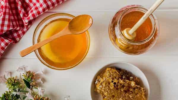 تصویر 3 از فروش عسل خوانسار + قیمت خرید به صرفه