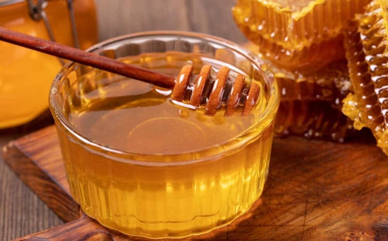 فروش عسل نیمه تغذیه