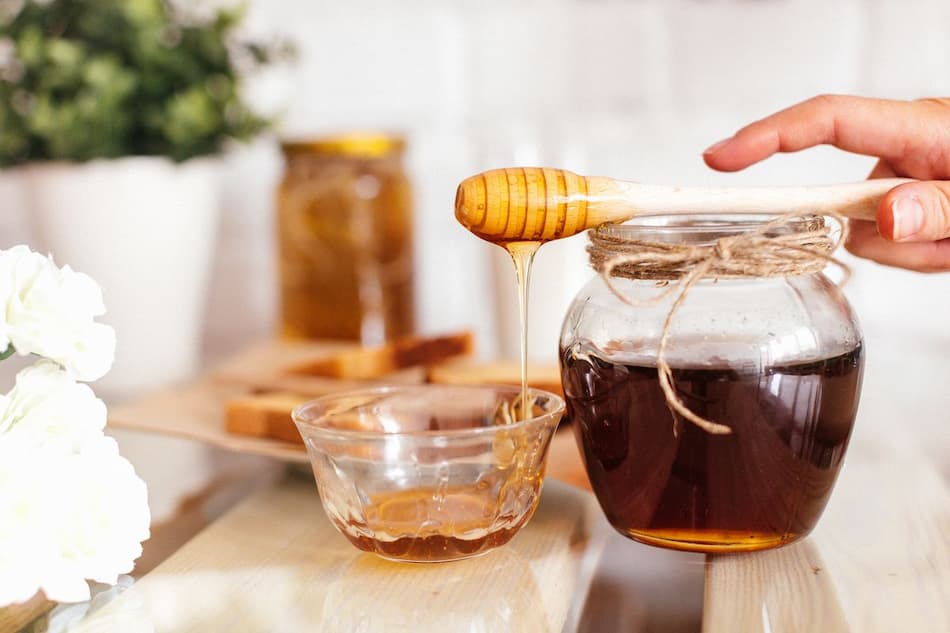 تصویر 5 از خرید نقدی و عمده عسل عناب + قیمت مناسب