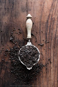 اصالت و طعم بی نظیر چای لاهیجان اصل