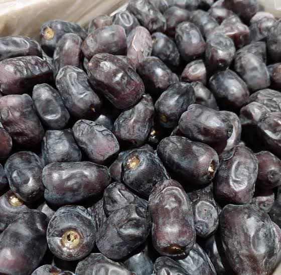 خرما مضافتی ۶۰۰ گرمی با کیفیت مطلوب برای عرضه فروشگاهی