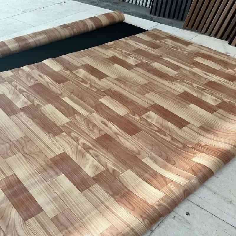 تصویر 2 از کفپوش رولی پشت‌ نمددار + گزینه‌ای مناسب فضای منزل