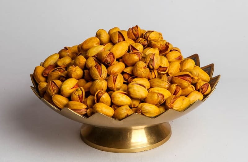 پسته کله قوچی زعفرانی خوش رنگ با طعم متفاوت و جذاب